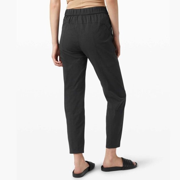 Lululemon - Dynamic Days Track Black Pant - Size 2 - Picture 8 of 15